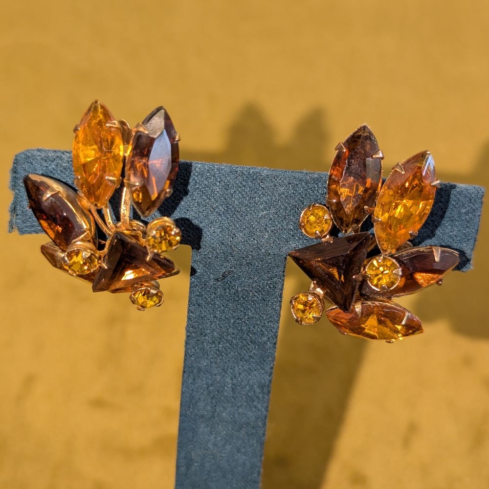 Vintage Beau Jewels Gold and Brown Crystal Cluster Clip On Earrings